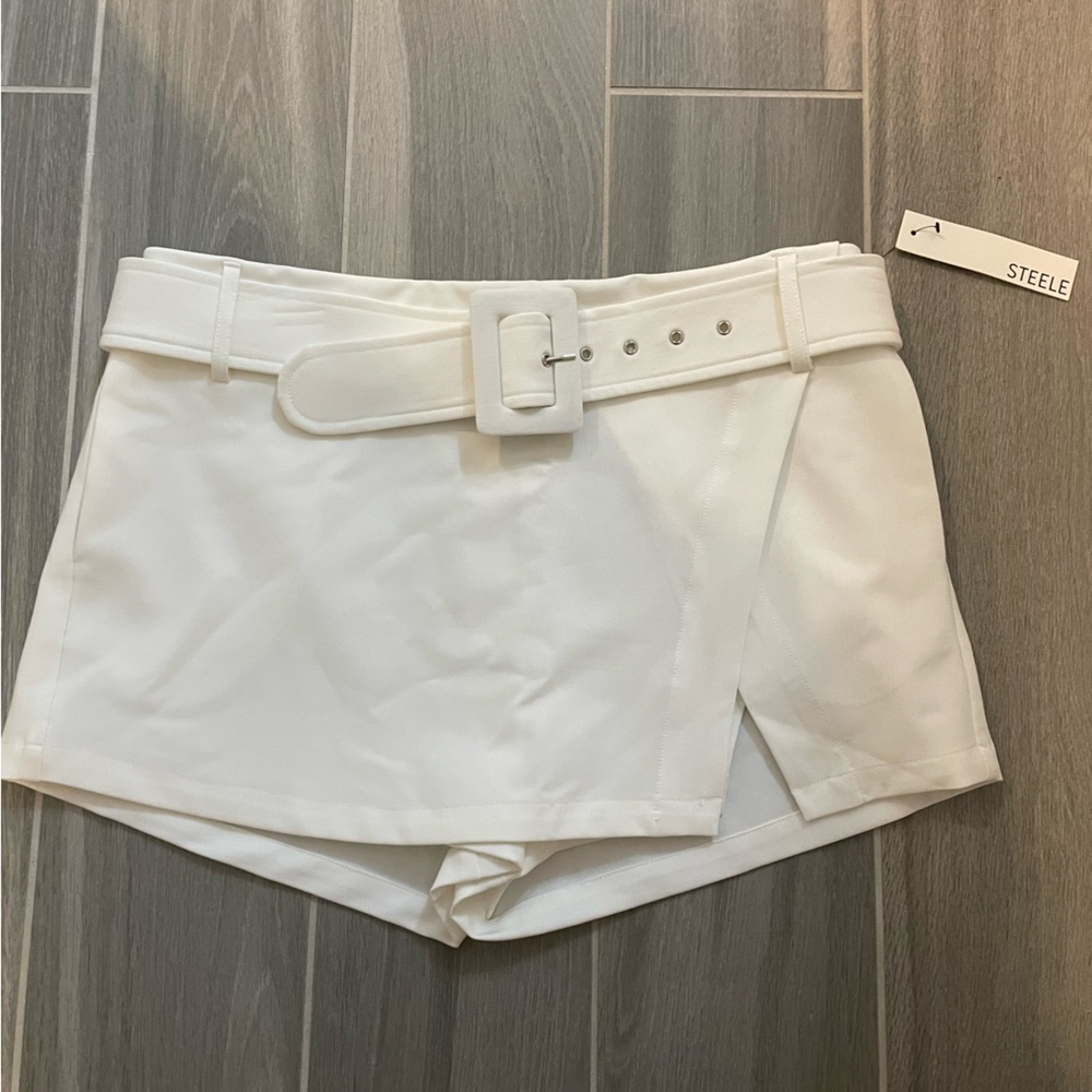 Steele white Ramona skort